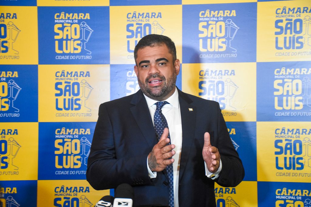 Paulo-Victor-convoca-vereadores-para-votar-alteracoes-na-Lei-Organica-e-Orcamento-de-2023-1024x683