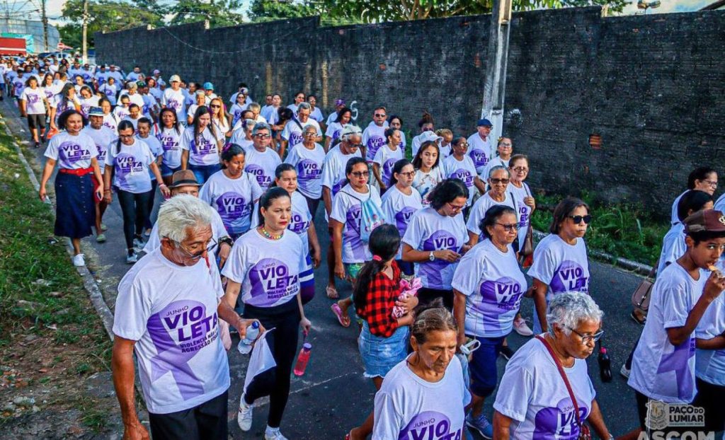 JUNHO VIOLETA: Caminhada encerra mês de Combate e Conscientização sobre a violência contra a Pessoa Idosa