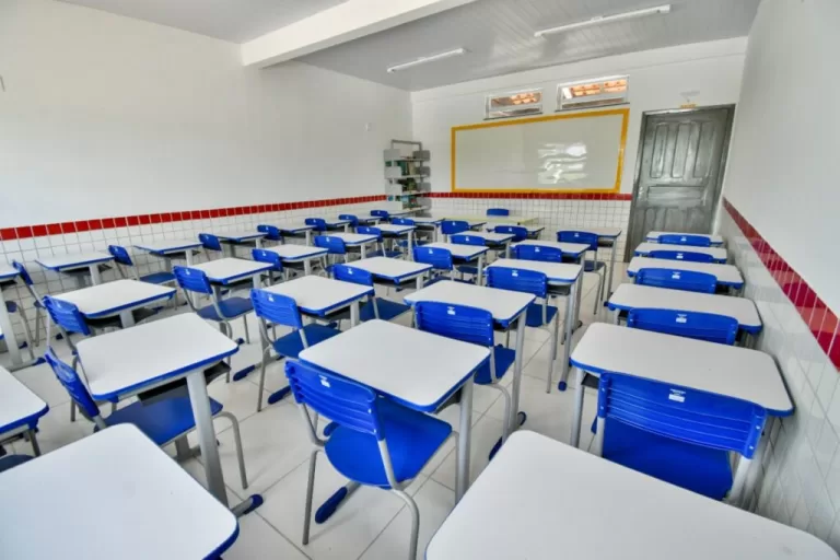 31115_governo_do_maranhao_celebra_5_anos_da_entrega_da_1_escola_digna_de_substituicao_1_8137257525813597721.jpeg-1024x682